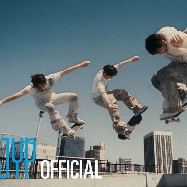 Kick Off The Wall (Feat. iann dior), de KickFlip